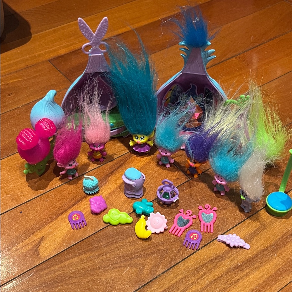 Trolls toys